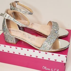 Olive & Edie Girls Sparkly Heeled Sandals NWT in Box